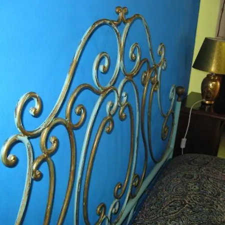 Casale Irina *